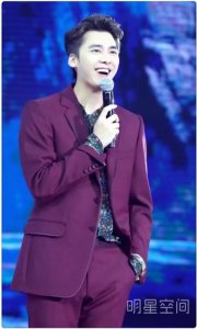 《青云志》发布会 李易峰化身段子手"暖心撩妹"