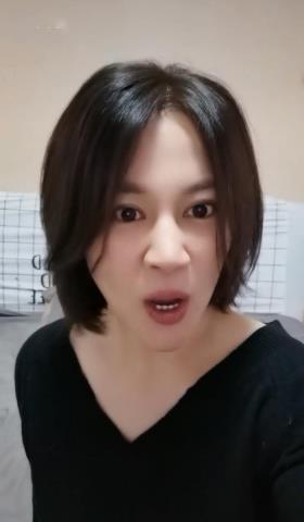 高秀敏的丫头李萱简介，高秀敏女儿李萱罕晒近况(2)