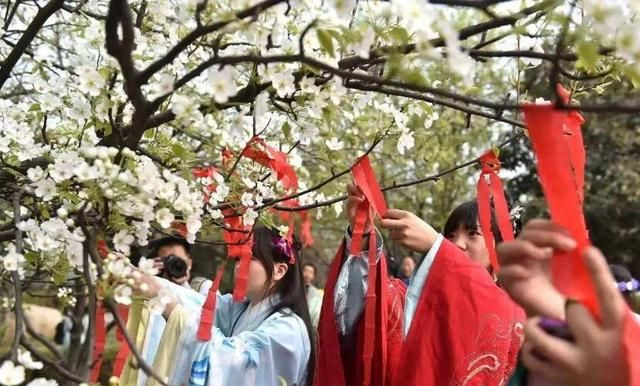 我国哪个传统节日没有固定日期，中华传统节日有哪些？这些节日有什么习俗？图5