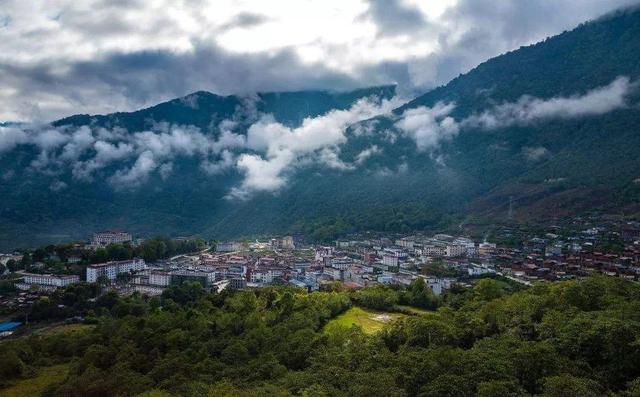 林芝墨脱县旅游景区（全国唯一要收门票的县城）(6)