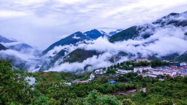 林芝墨脱县旅游景区（全国唯一要收门票的县城）(8)