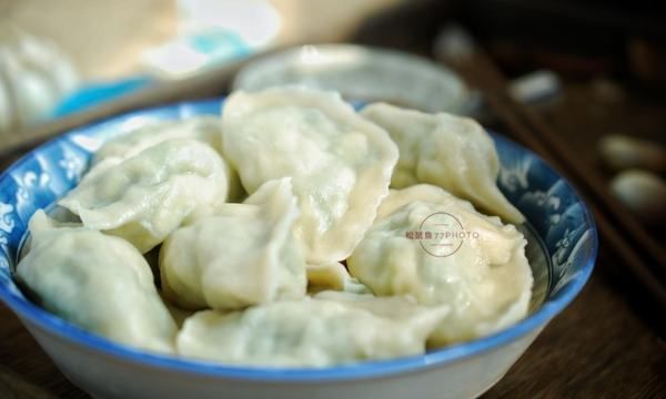 韭菜鸡蛋肉馅饺子怎么调馅,韭菜鸡蛋饺子馅怎么调好吃图30