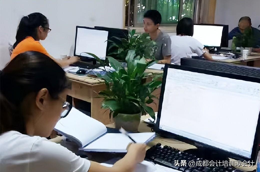 费用会计能学到什么（会计基础培训班多少钱）