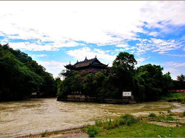 四、都江堰—青城山—都江堰景区