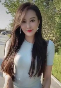 ​重感情的人是不是很傻呀(为什么女人在感情里都很傻)