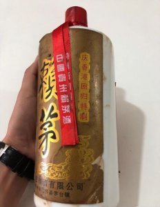 ​1992年赖茅酒53度价格(1992年赖茅酒53度现在卖多少钱)