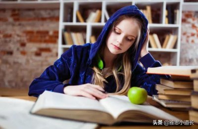 ​大学用英语怎么说？都是“大学”，university 和 college 到底有啥不同？