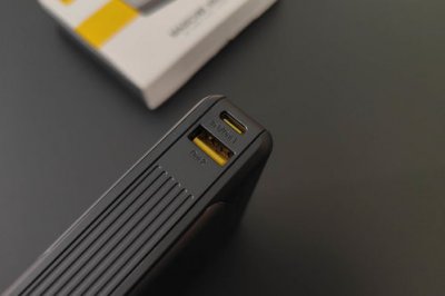 ​powerbank充电宝价格多少(powerbank充电宝价格多少红色迷你版)