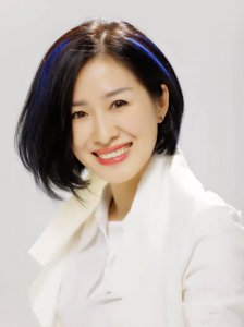 ​郭丽莎（汉莎国际集团董事长）