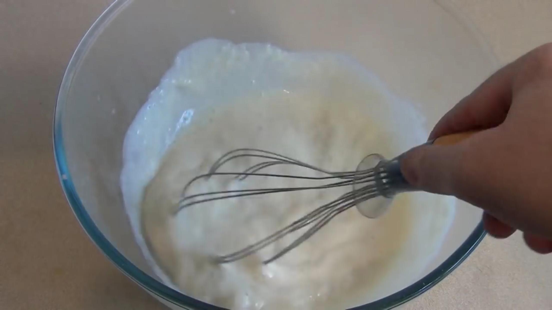 简单三步用牛奶做打发奶油,省事省钱还不快学