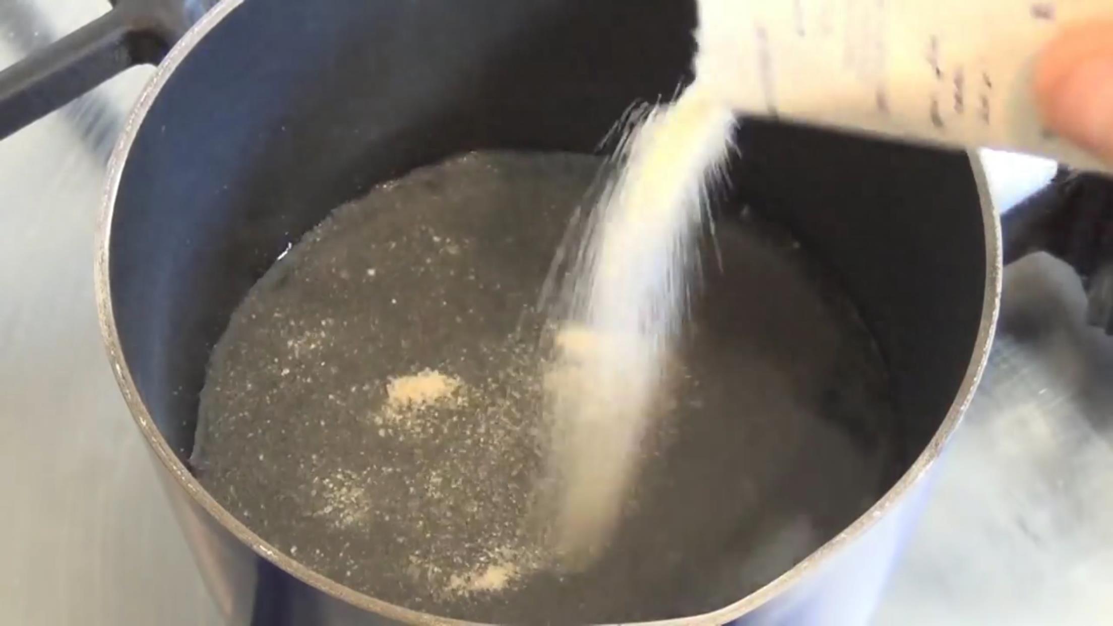 简单三步用牛奶做打发奶油,省事省钱还不快学