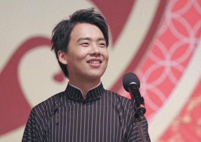 郭麒麟,从190斤瘦到128斤,瘦身效果堪比整容,减肥方法只有2点