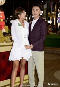 TVB帅气男星成御用床宝,新剧恋复仇女王,戏外被曝好事近