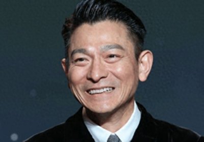 刘德华一年的收入,大概是多少钱?