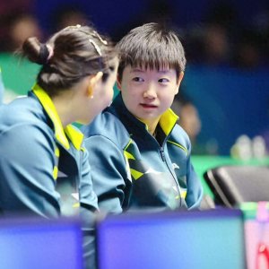 孙颖莎退赛事件:一场比赛背后的全民焦虑症候群