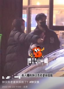 钟汉良隐婚是真的吗?(钟汉良隐婚妻子疑露面)