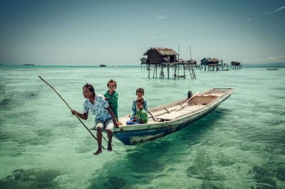 巴瑶族没有国籍,上岸晕土,为何还能在海上屹立不倒?