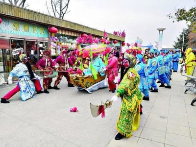 郑州刮起“鹤壁民俗风”