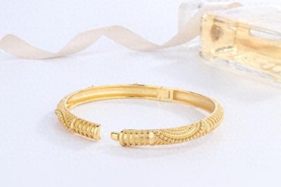 长沙黄金手镯典当丨一万的黄金手镯可以典当多少?